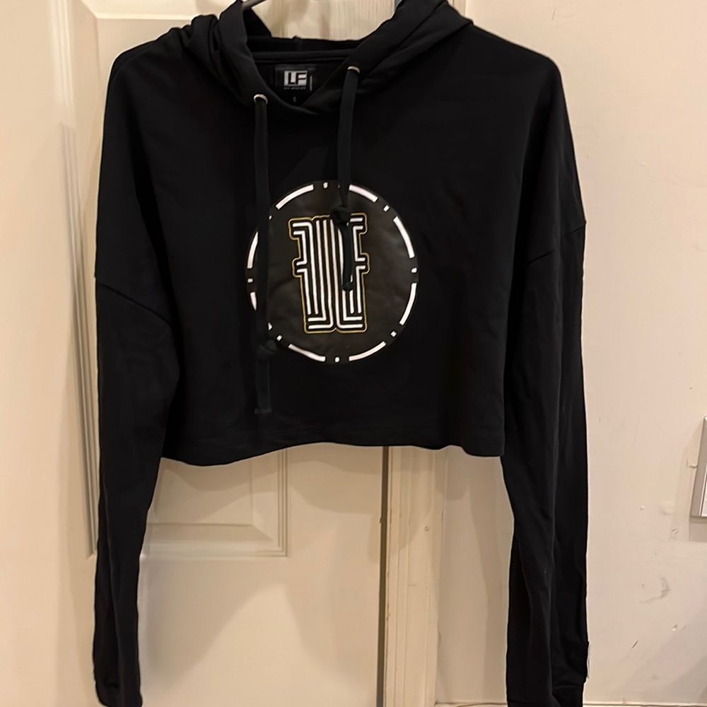 LF black hooded cropped light weight sweatshirt/top. Size small